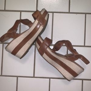 Antelope Taupe Leather Wedges// Size 39 (US 9)